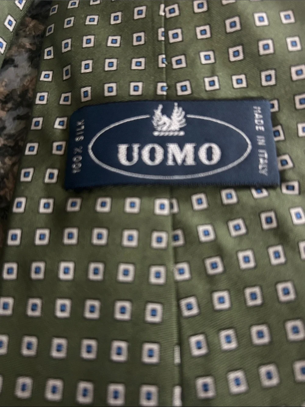 UOMO MADE IN ITALY OLIVE GREEN W SQUARE DOT PATTERN SILK TIE